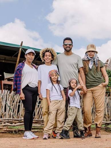 Family on a Ghana homecoming trip